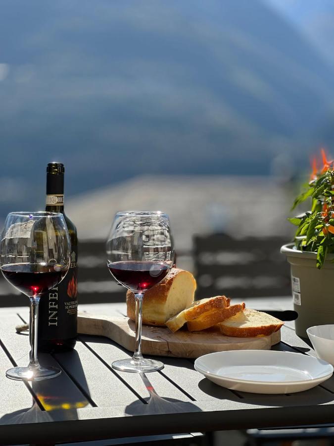 Panoramic Apartment Italian Alps Valtellina Near Sondrio, Tirano Poggiridenti エクステリア 写真