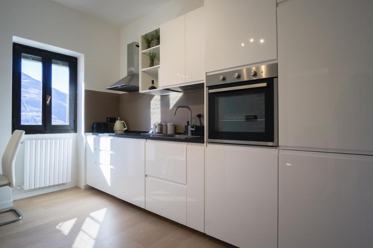 Panoramic Apartment Italian Alps Valtellina Near Sondrio, Tirano Poggiridenti エクステリア 写真